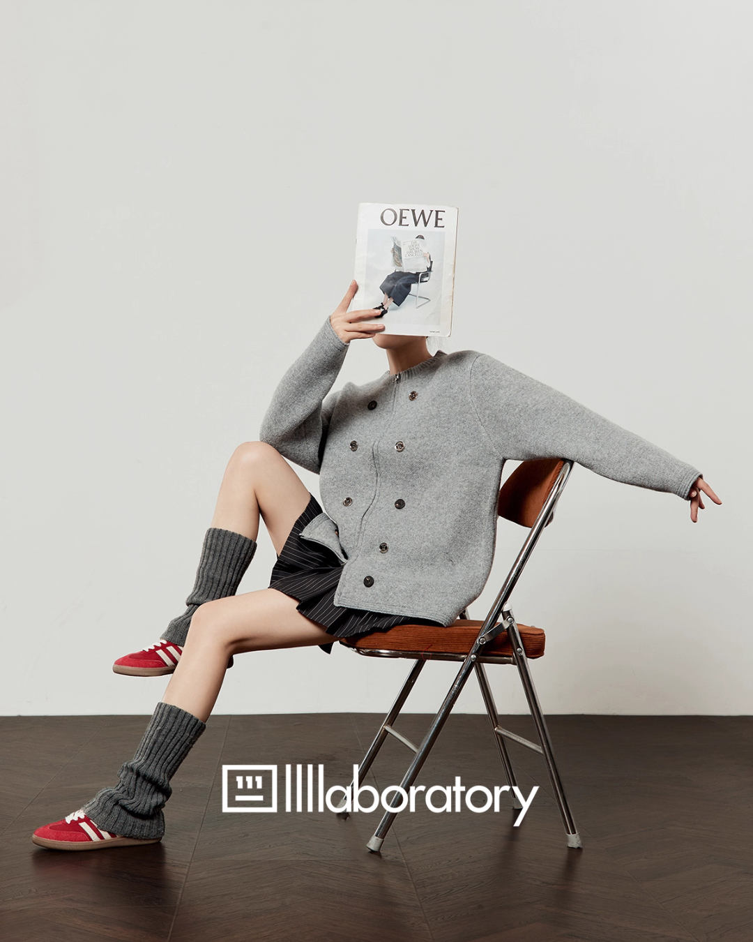 Round Knit Top / Striped A-Line Mini Skirt LLA0550