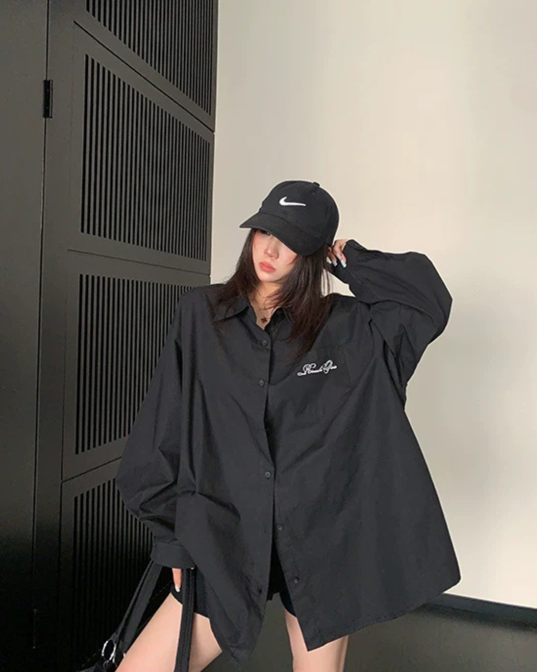 Relaxed Black Long-Sleeve Shirt YLS1028