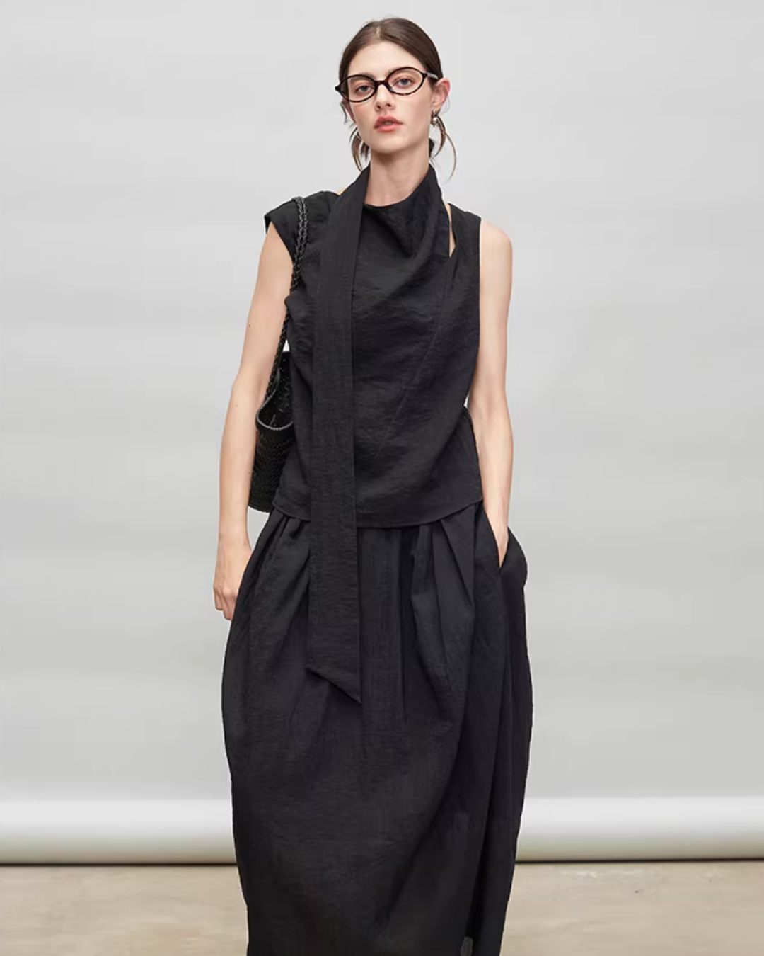French Ribbon Sleeveless Top / Irregular Tulip Hem Skirt TEO0010