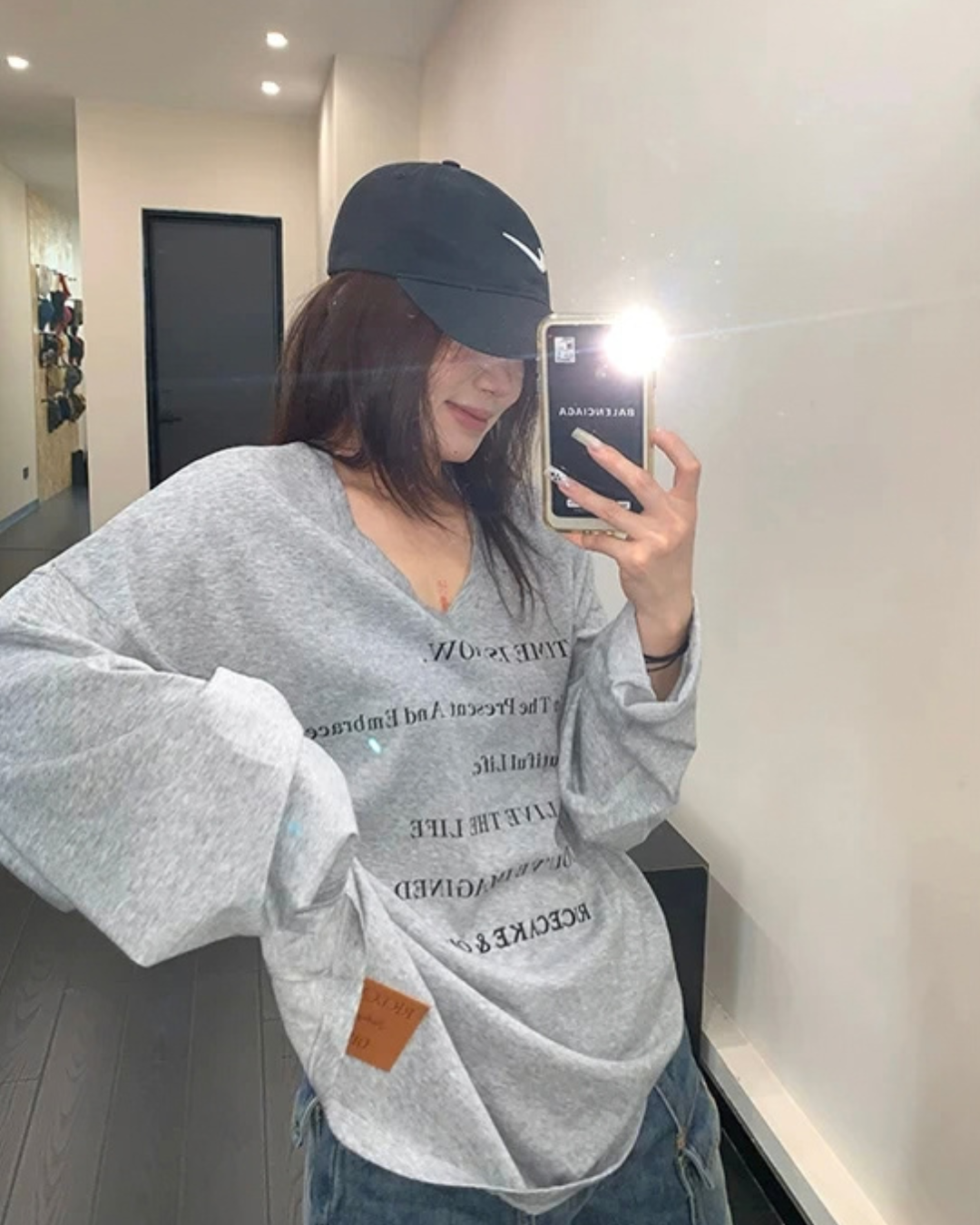 V-Neck Print Long Sleeve T-Shirt  YLS1044