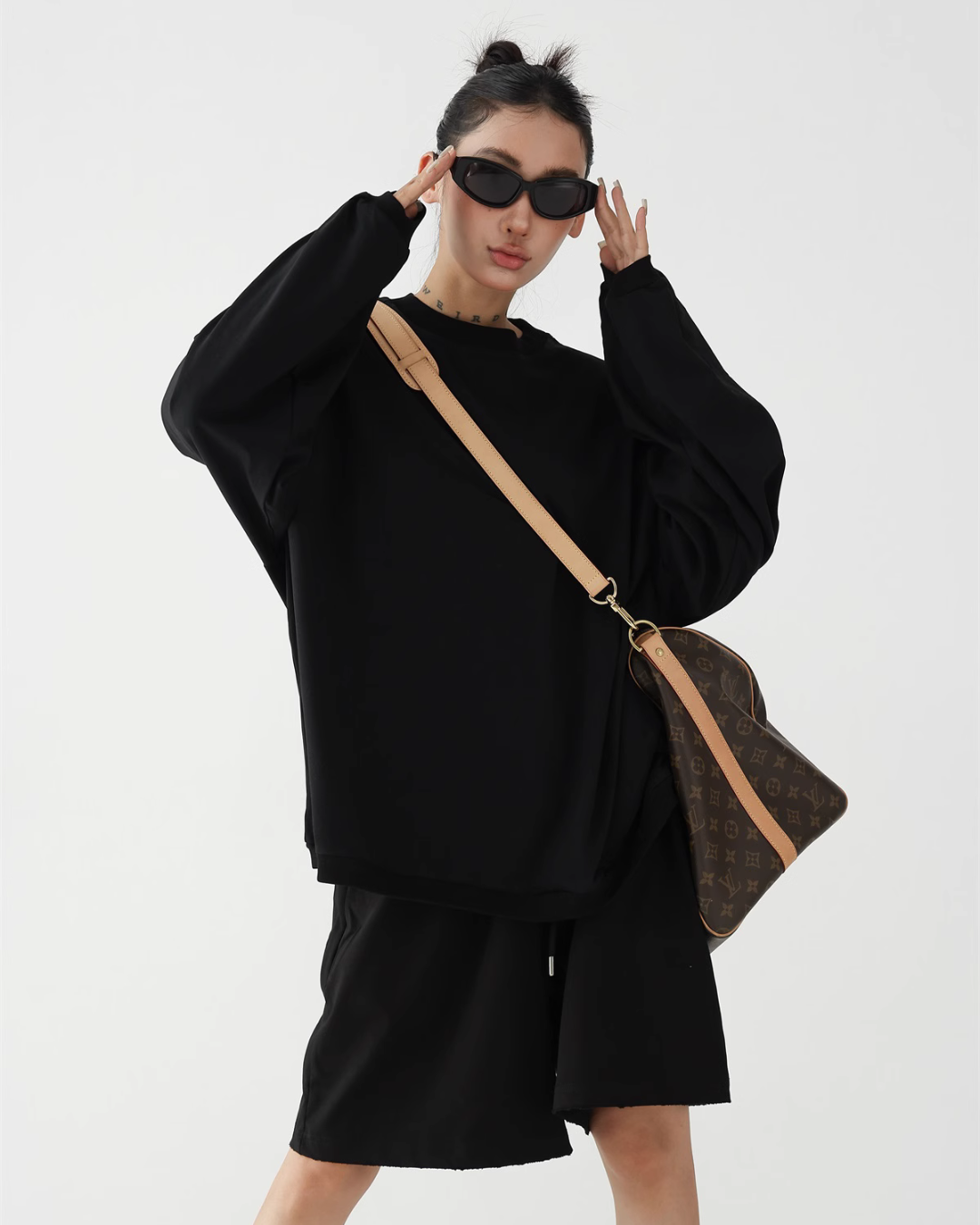 Loose Silhouette Long Sleeve Top / Wide Half Pants ACS0249