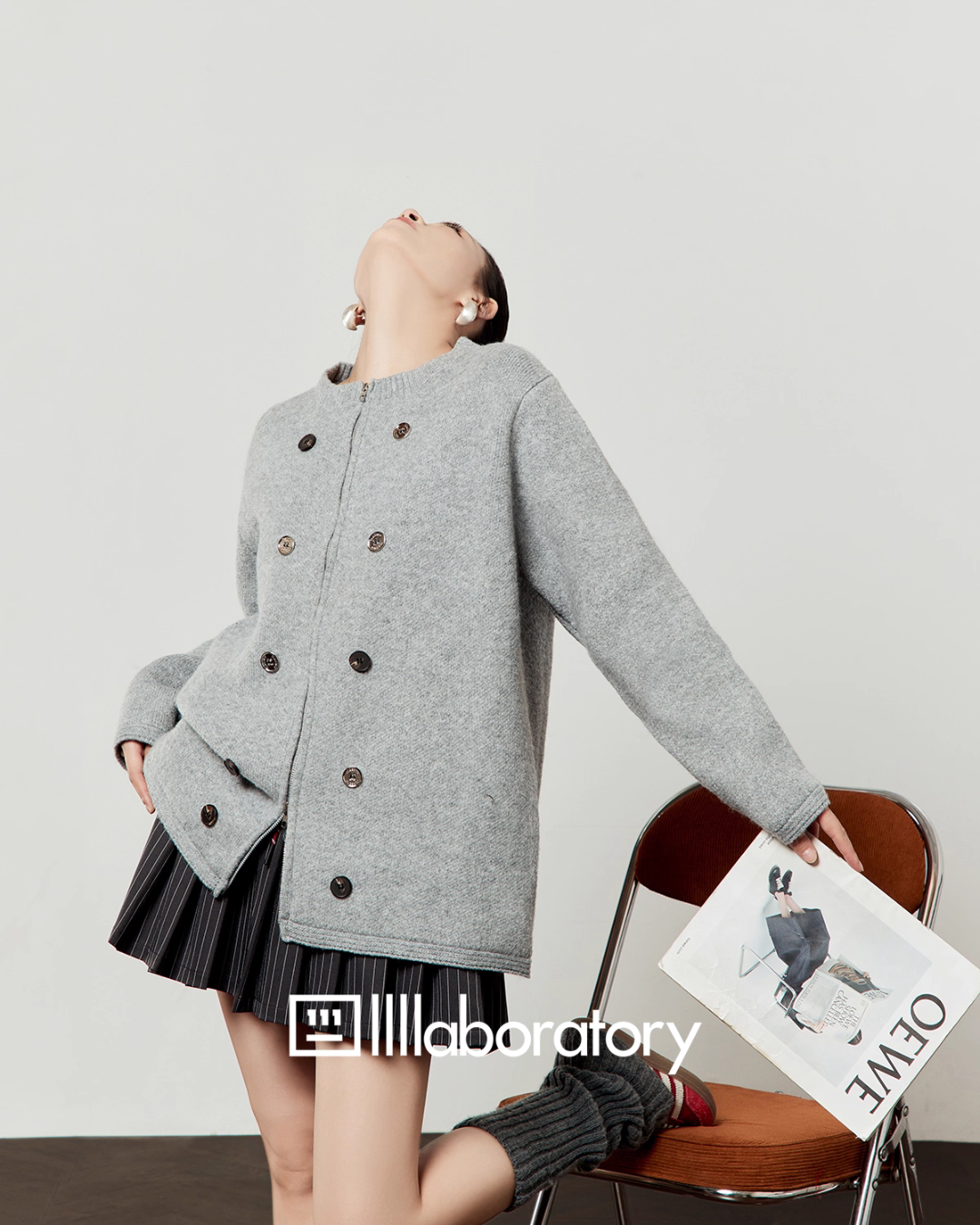 Round Knit Top / Striped A-Line Mini Skirt LLA0550