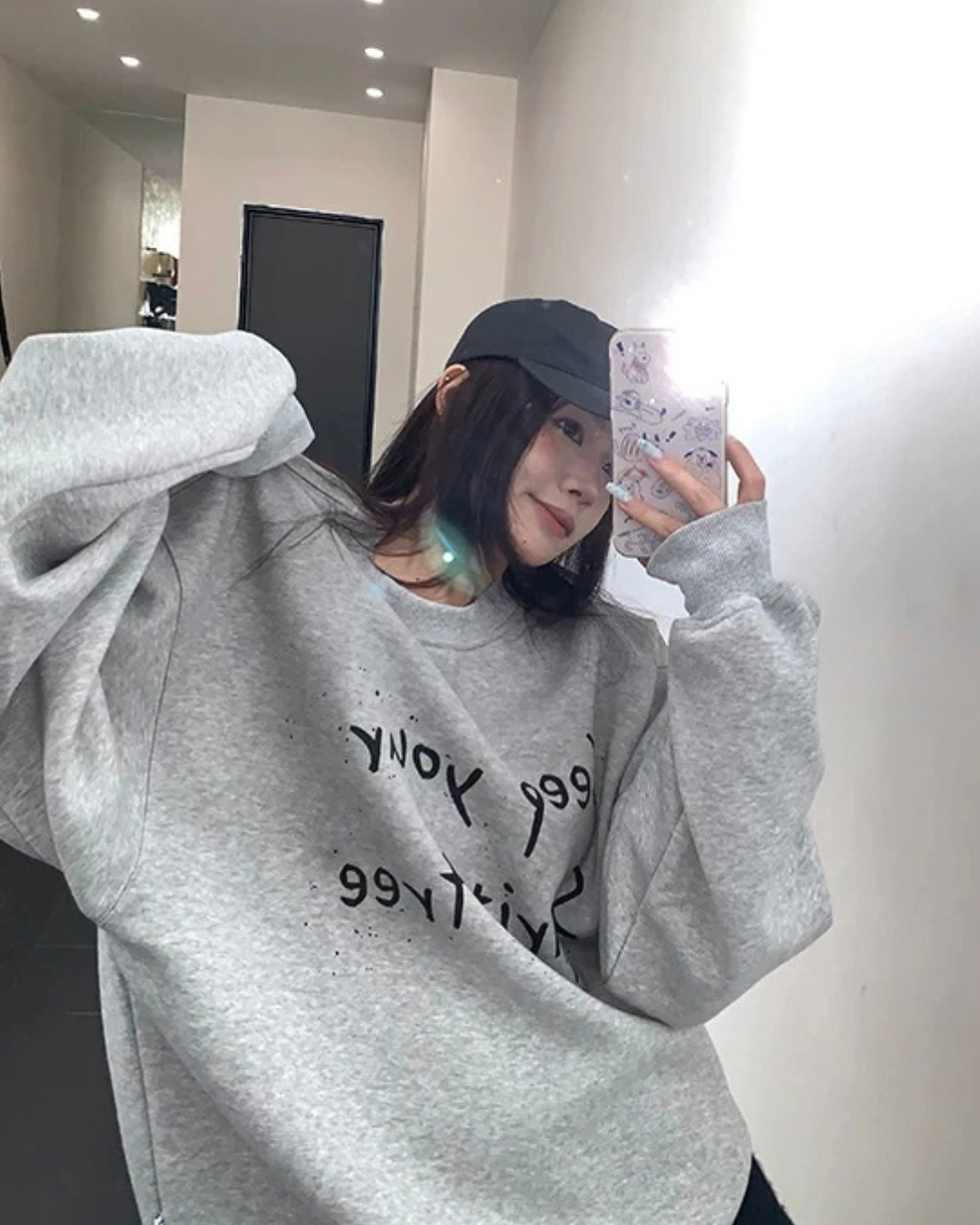 Letter Graphic Sweatshirt YLS1042