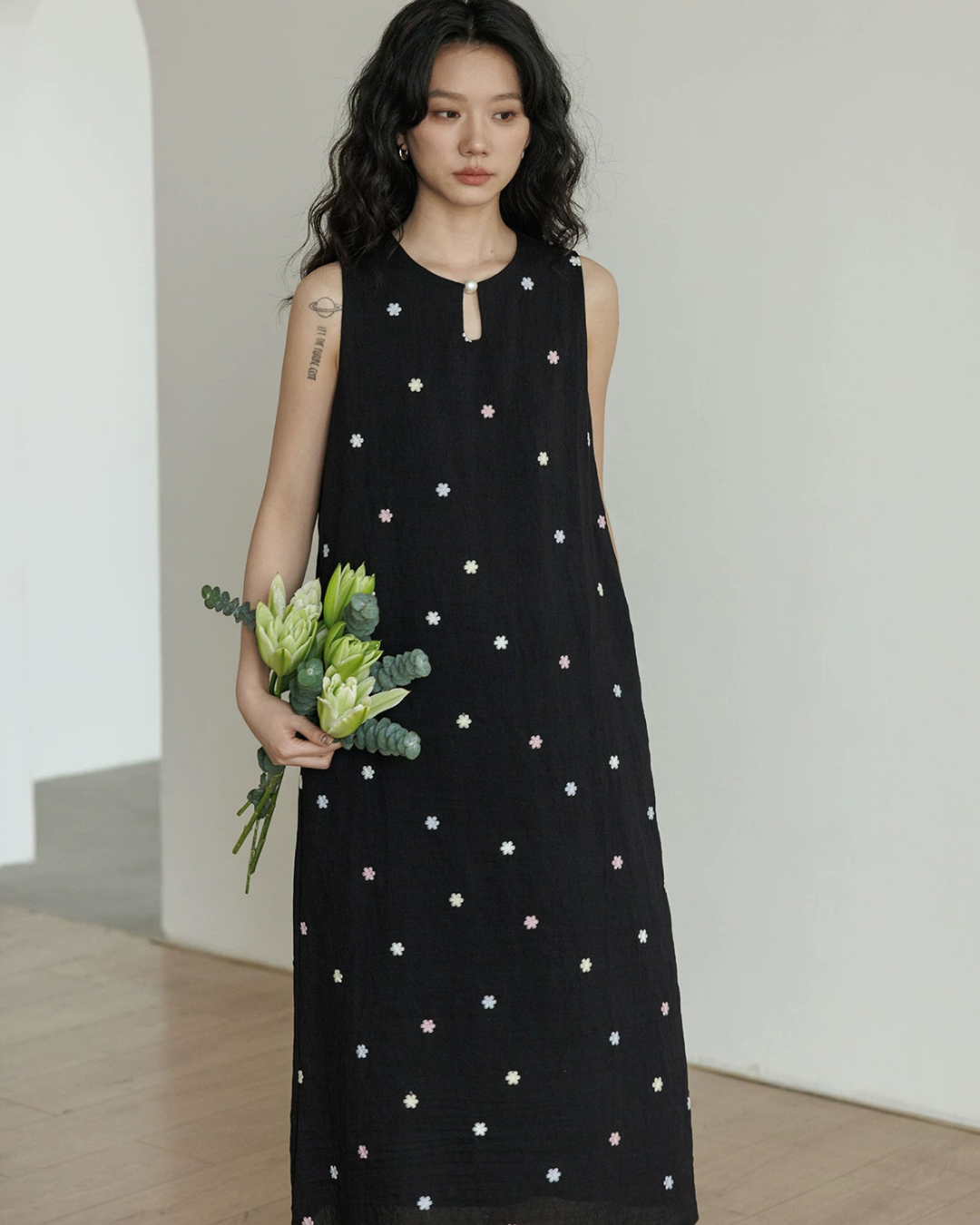 Flower Embroidery Pearl Button Long Dress VAS0203
