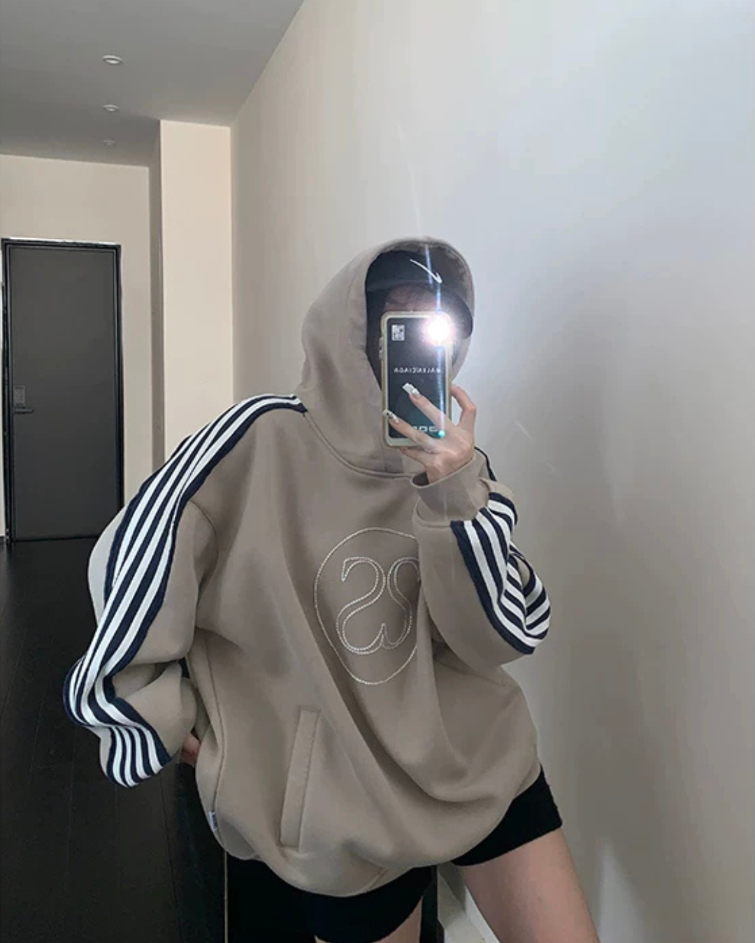 Three Stripes Sweat Hoodie YLS1068