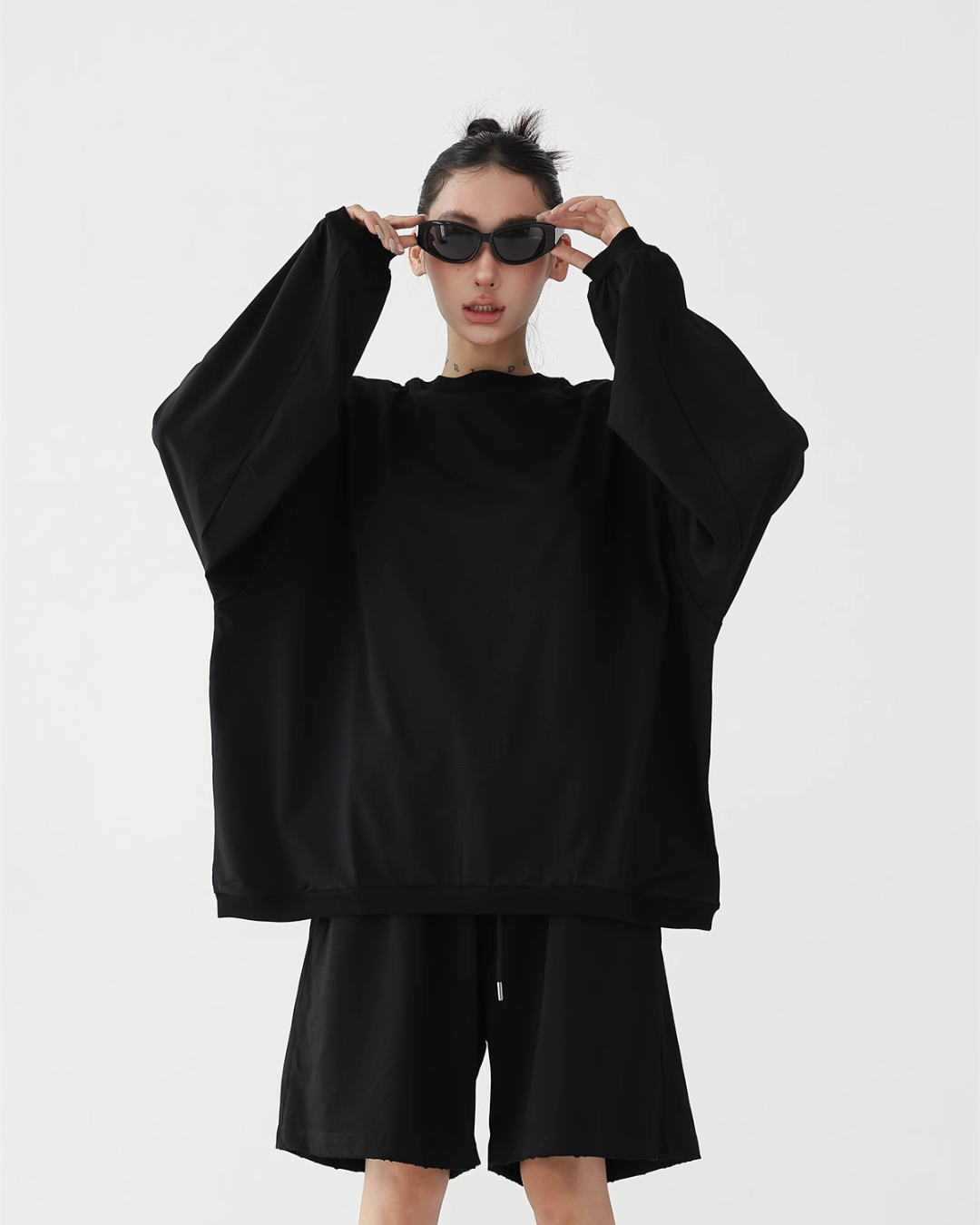 Loose Silhouette Long Sleeve Top / Wide Half Pants ACS0249