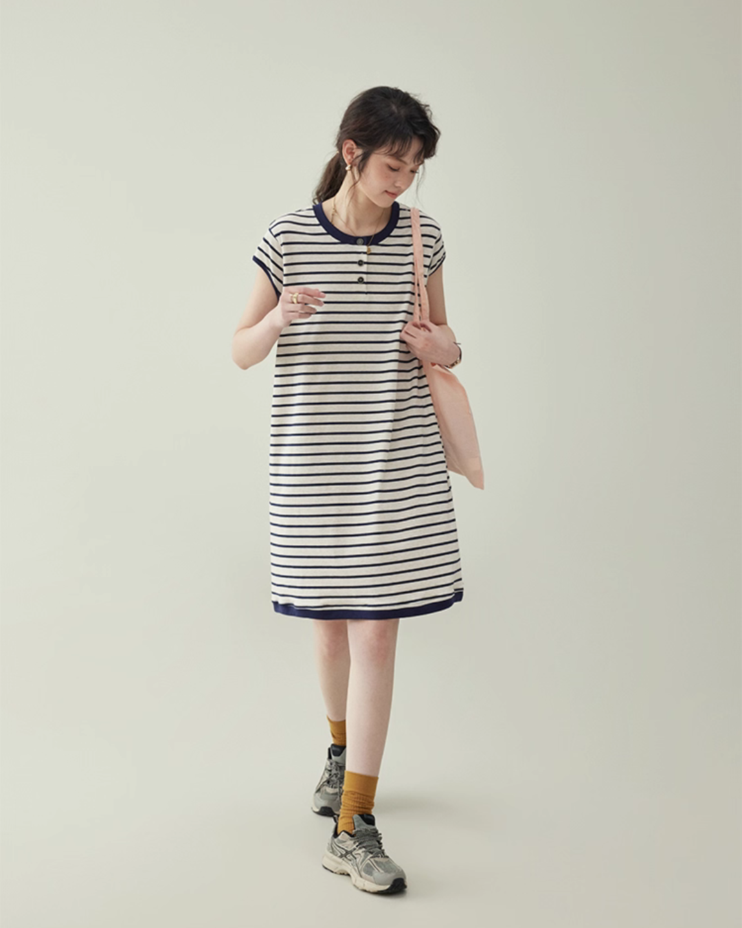 Striped Round Neck T-Shirt Dress AMU0037