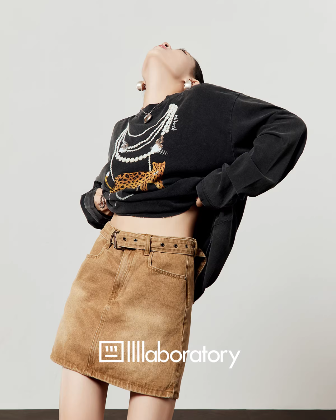 Necklace Design Knit Top/Denim Belt Skirt LLA0586