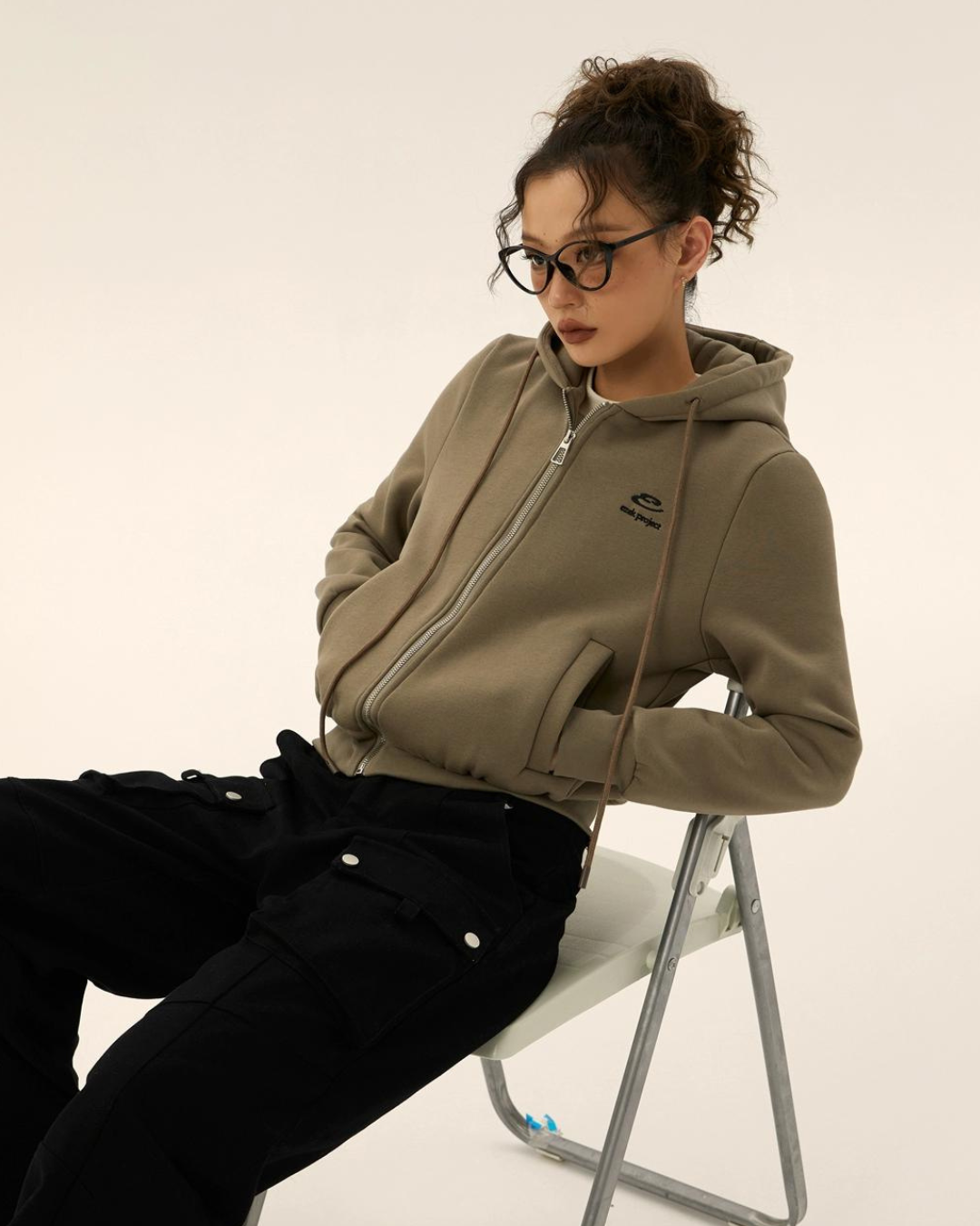 Logo Cropped Hoodie EZK0005