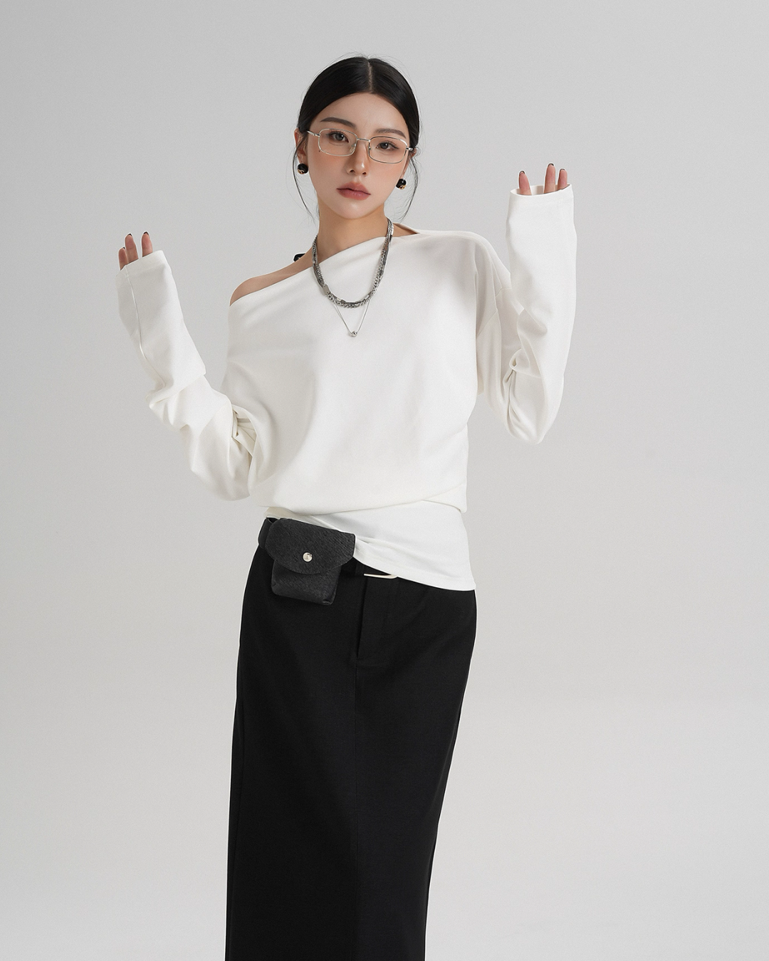 Off-Shoulder Loose Mini Top SRS0357