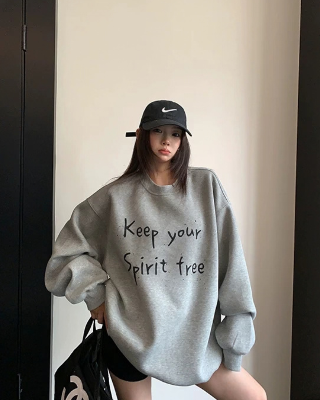 Letter Graphic Sweatshirt YLS1042