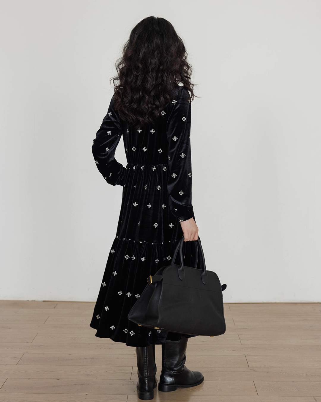 V-Neck Velvet Long Dress VAS0177