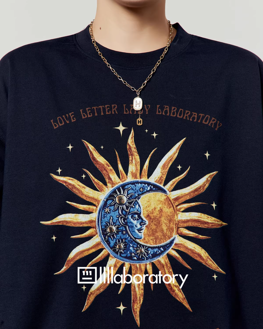 Sun Motif Long-Sleeve Top / Vintage Mini Skirt LLA0640