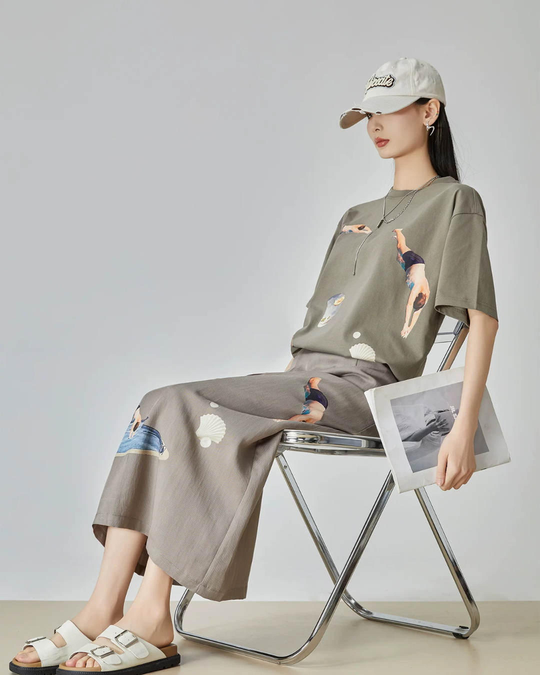 Swimmer Print Short-Sleeve T-Shirt / Long Skirt FER0286
