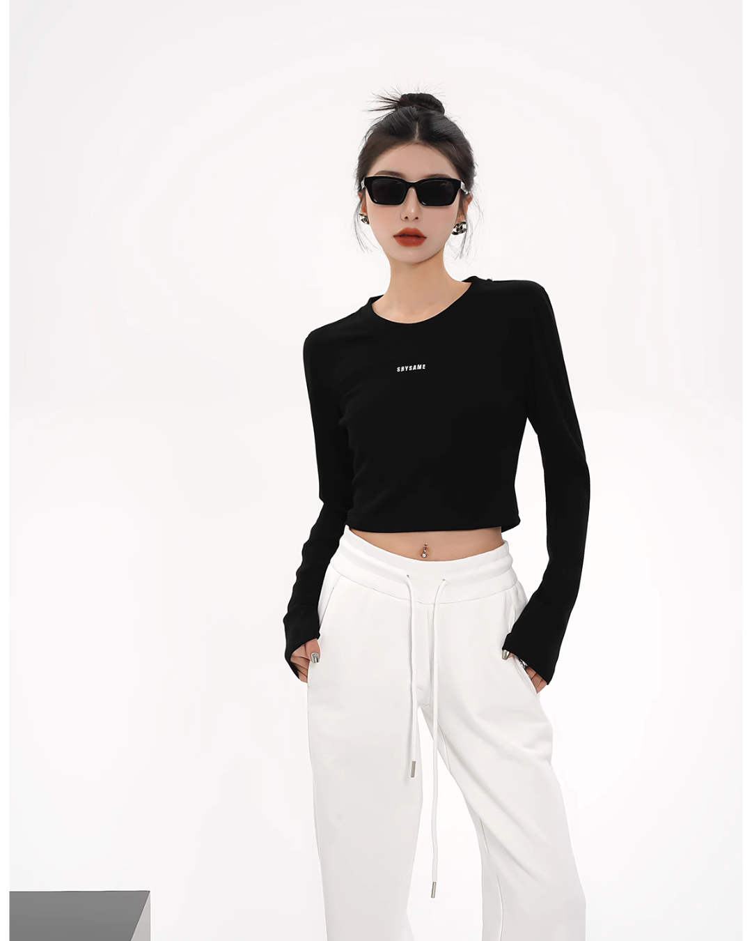 Front Mini Logo Cropped Tops SRS0276