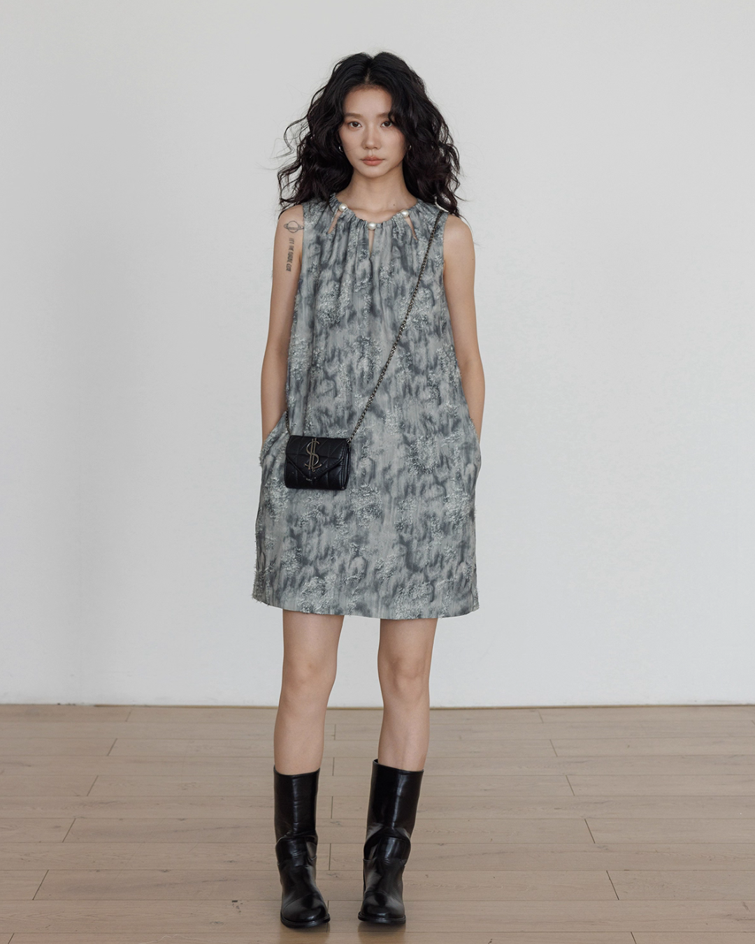 Round Neck Sleeveless Dress VAS0130