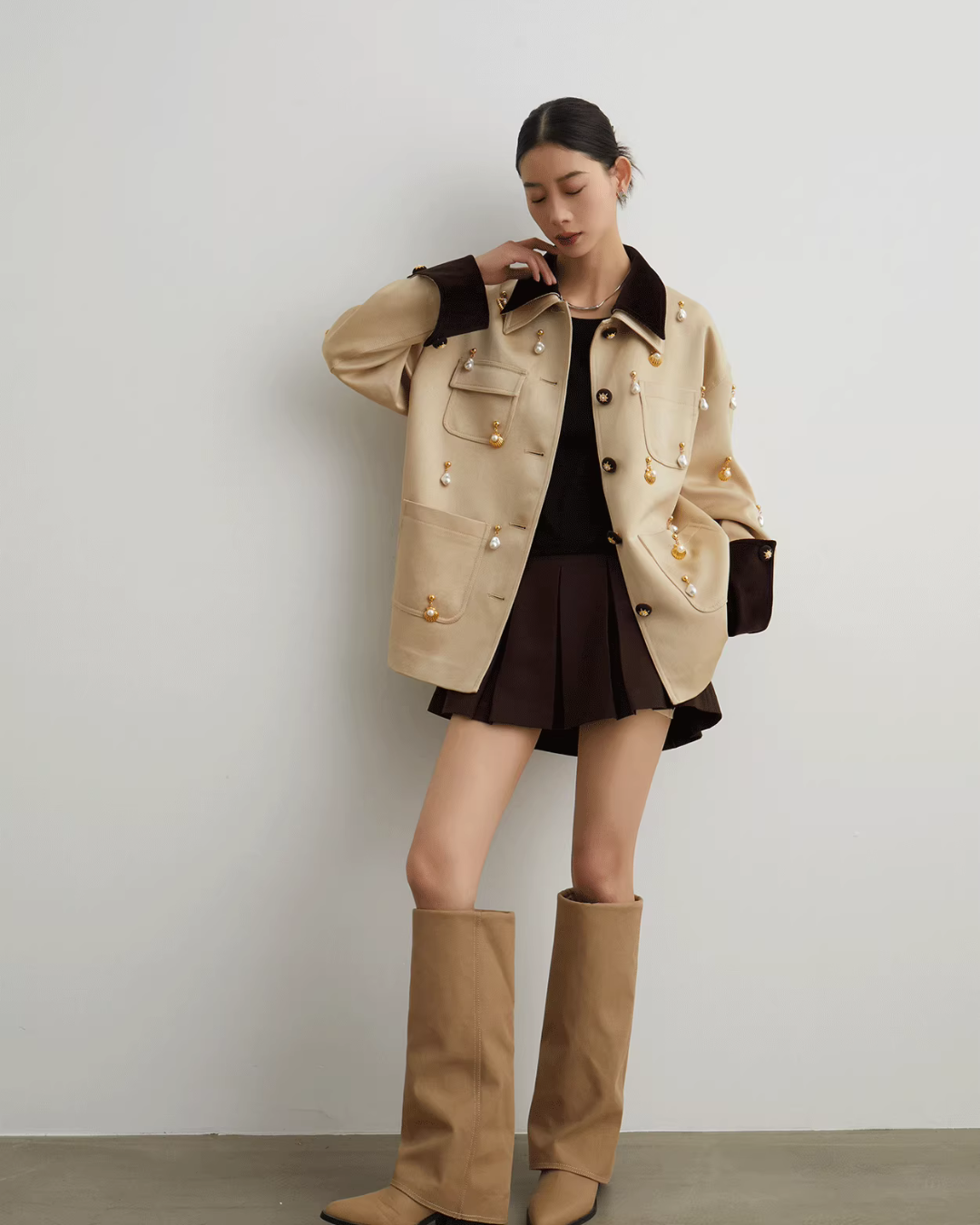 Pearl Satin Jacket / Brown Mini Skirt SUY0013