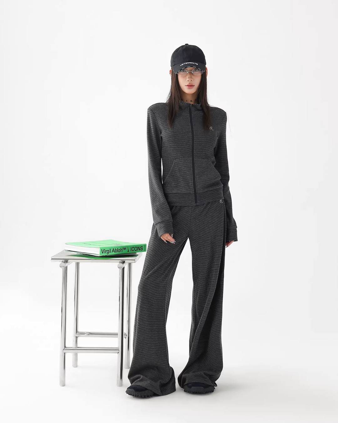 Stripe Crew Neck Zip Jacket / Wide Pants ACS0361