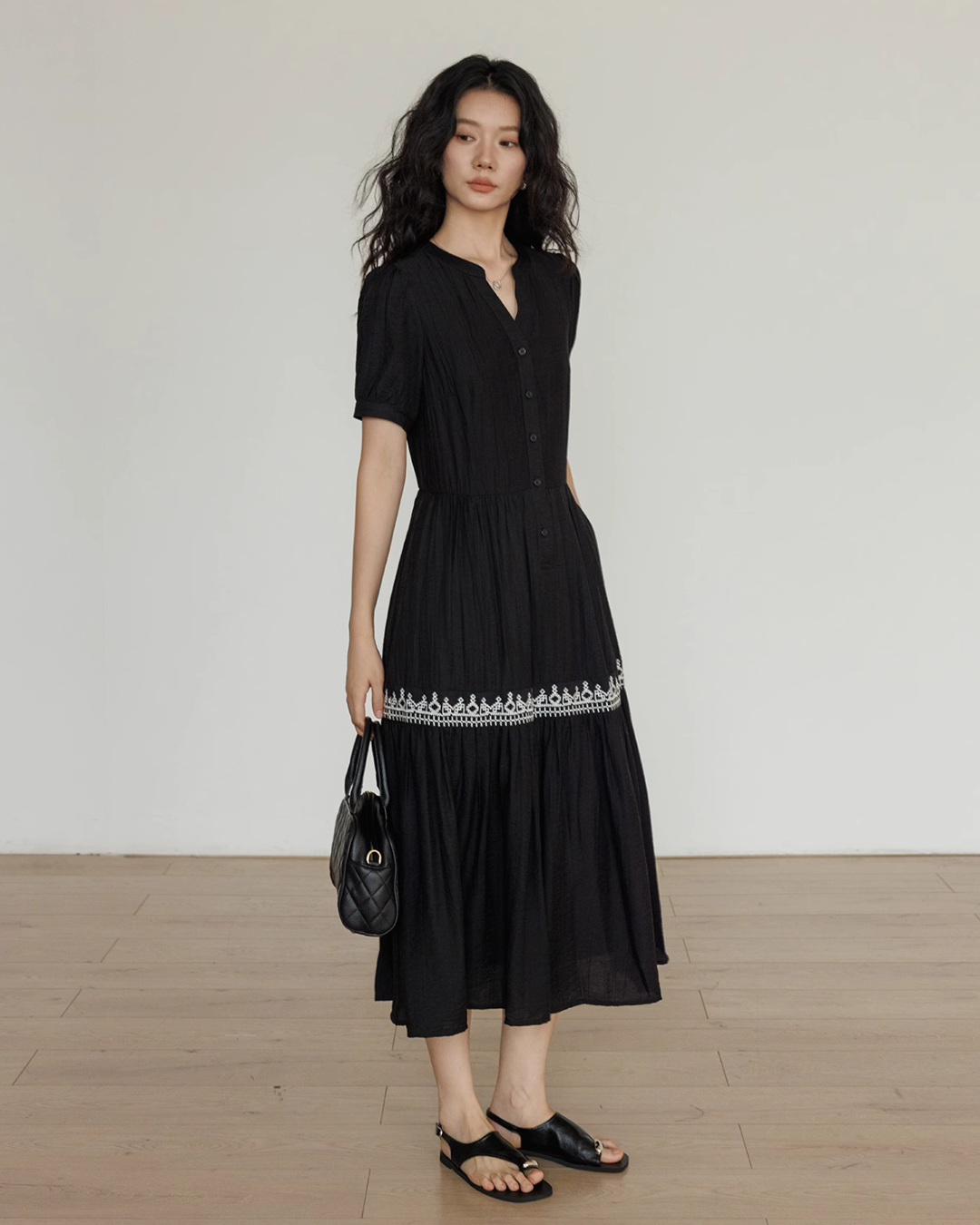 V-Neck Short Sleeved Black Dress VAS0095