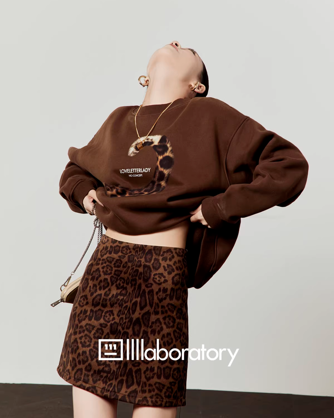 Tail Motif Sweatshirt / Leopard Print Mini Skirt LLA0621