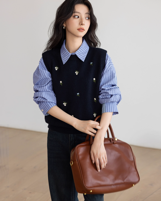 College Style Embroidered Knit Vest VAS0140