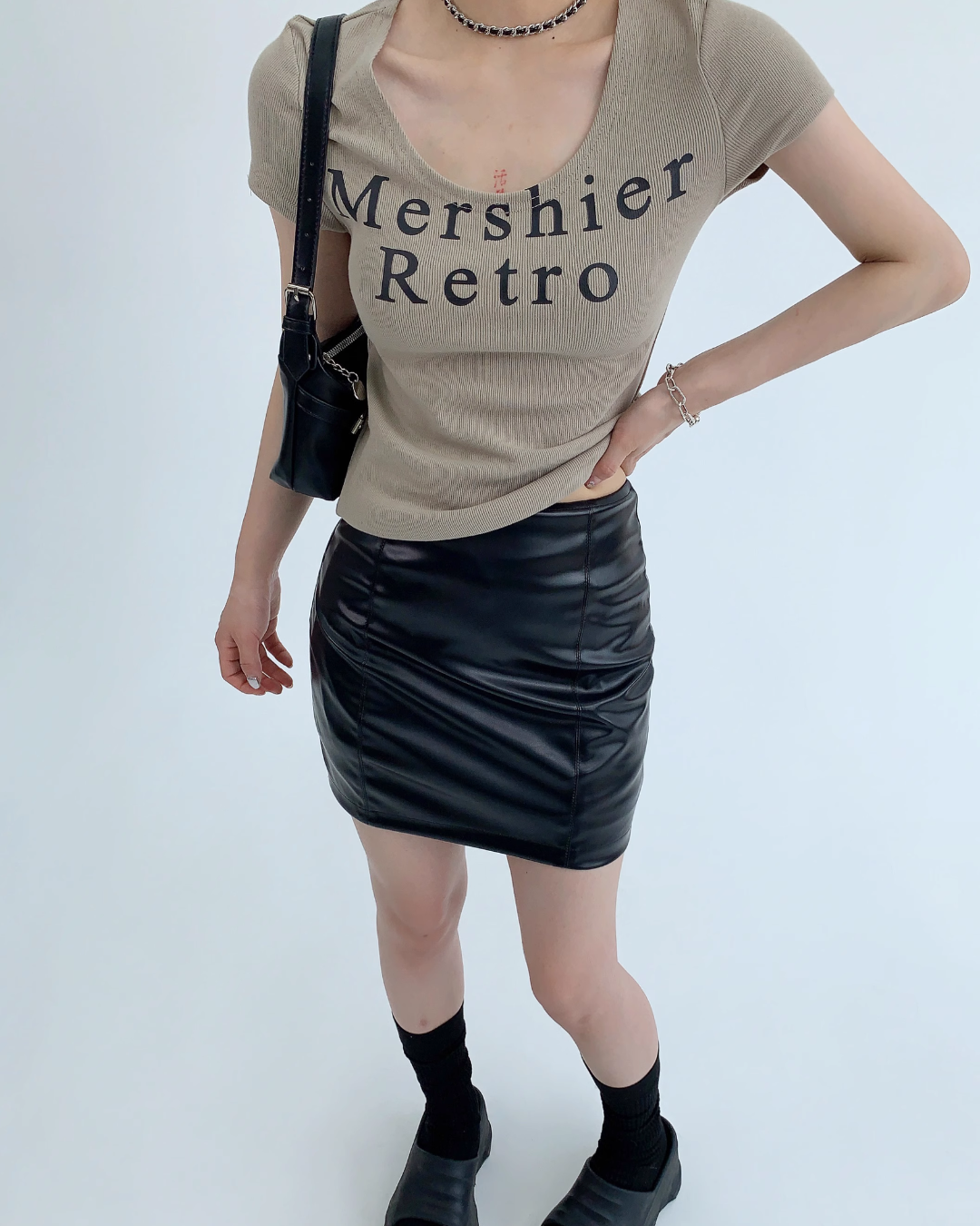 Round Neck Slim T-Shirt / Leather Tight Mini Skirt YLS0213