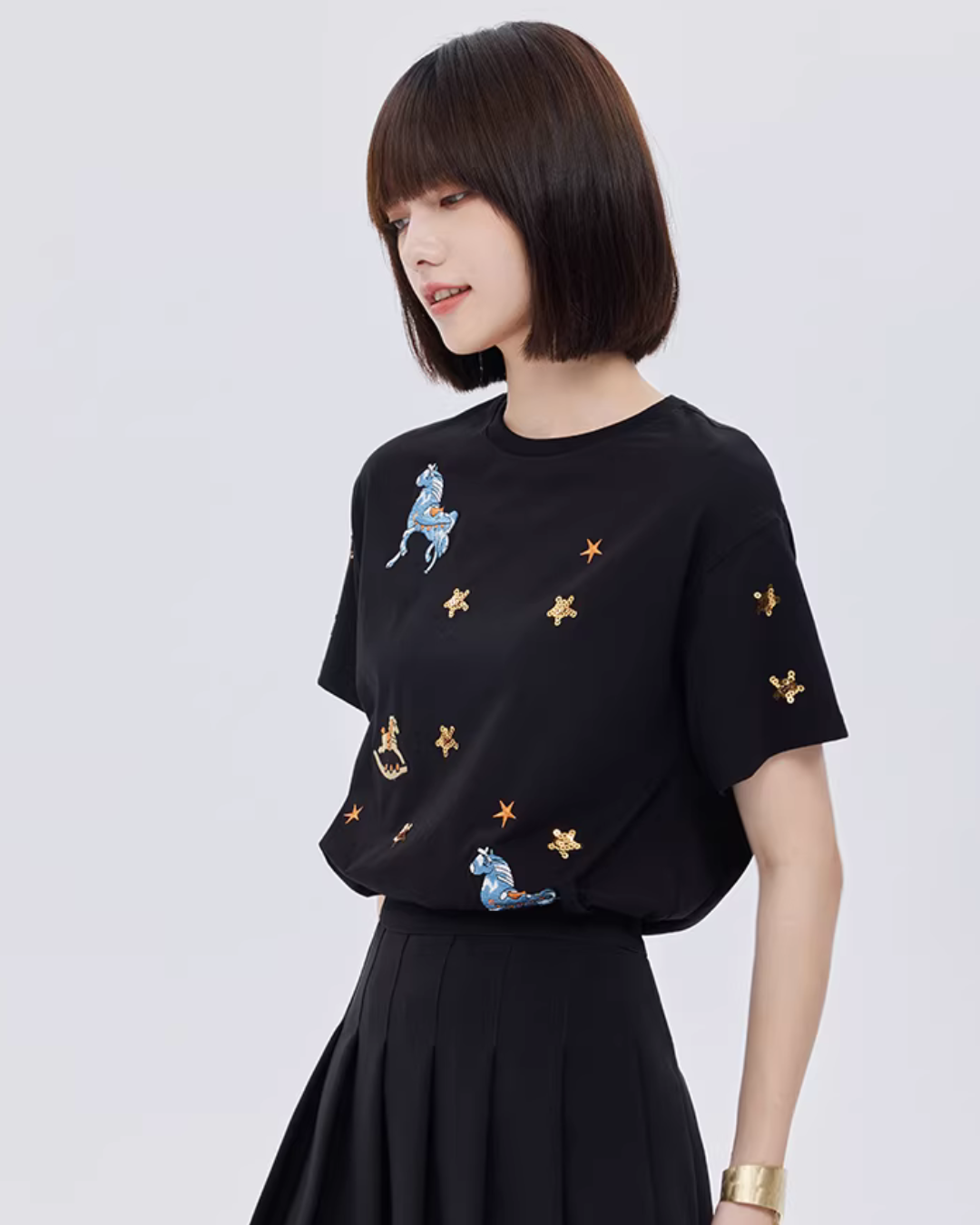 Embroidered Short-Sleeve T-Shirt SHN0004