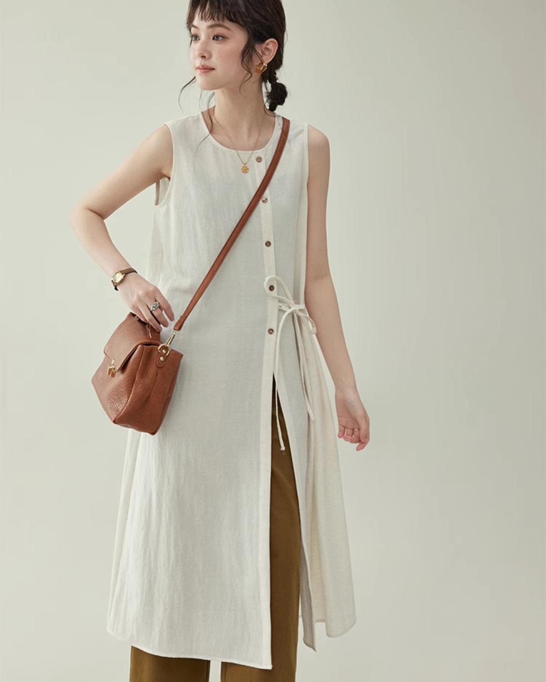 Natural Sleeveless Dress AMU0040