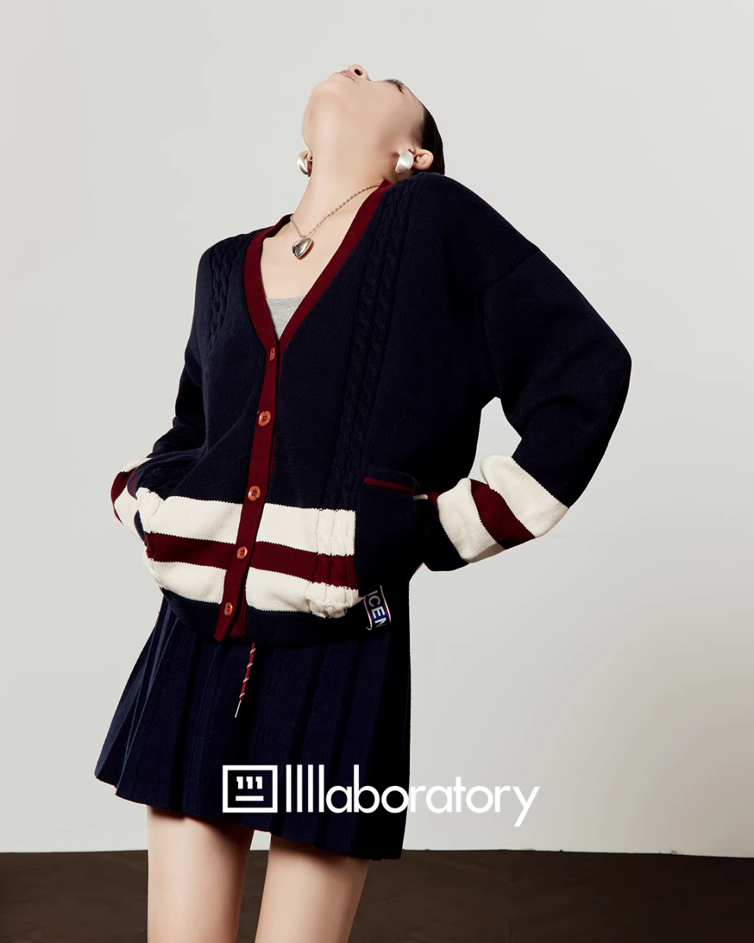 V-Neck Knit Cardigan/A-Line Mini Skirt LLA0579