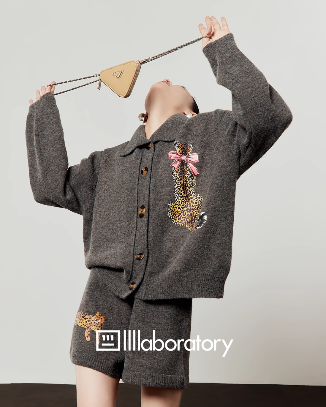 Leopard Print Knit Cardigan / Shorts LLA0552