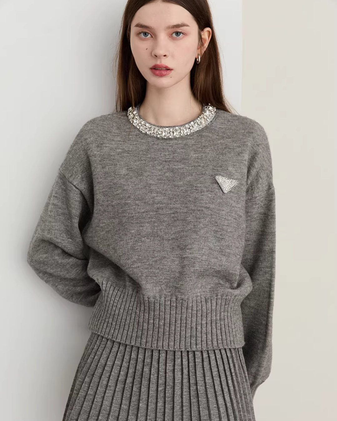 Sparkling Collar Knit Top / Knit Pleated Skirt DPY0075