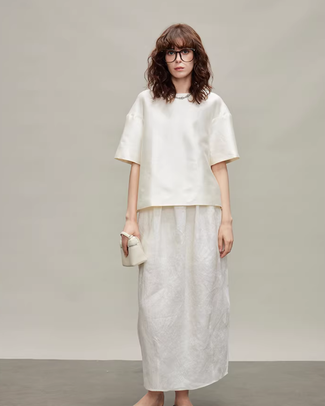 Silk Short-Sleeve Top / Silk Embroidered Half Skirt TEO0009