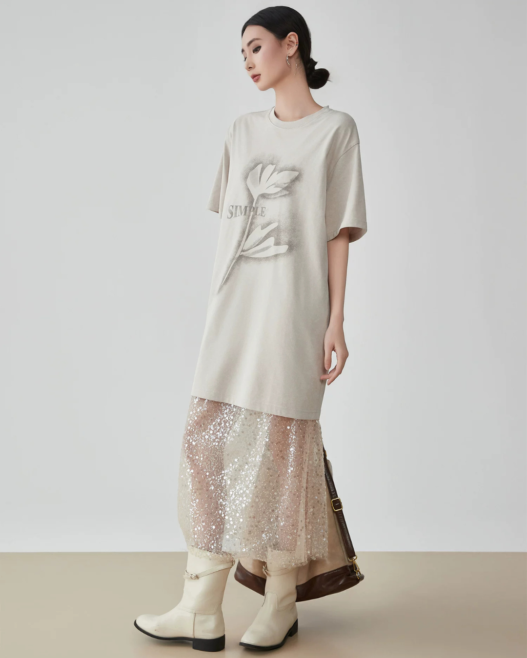 Flower Motif T-Shirt / Sparkling Mesh Skirt FER0151