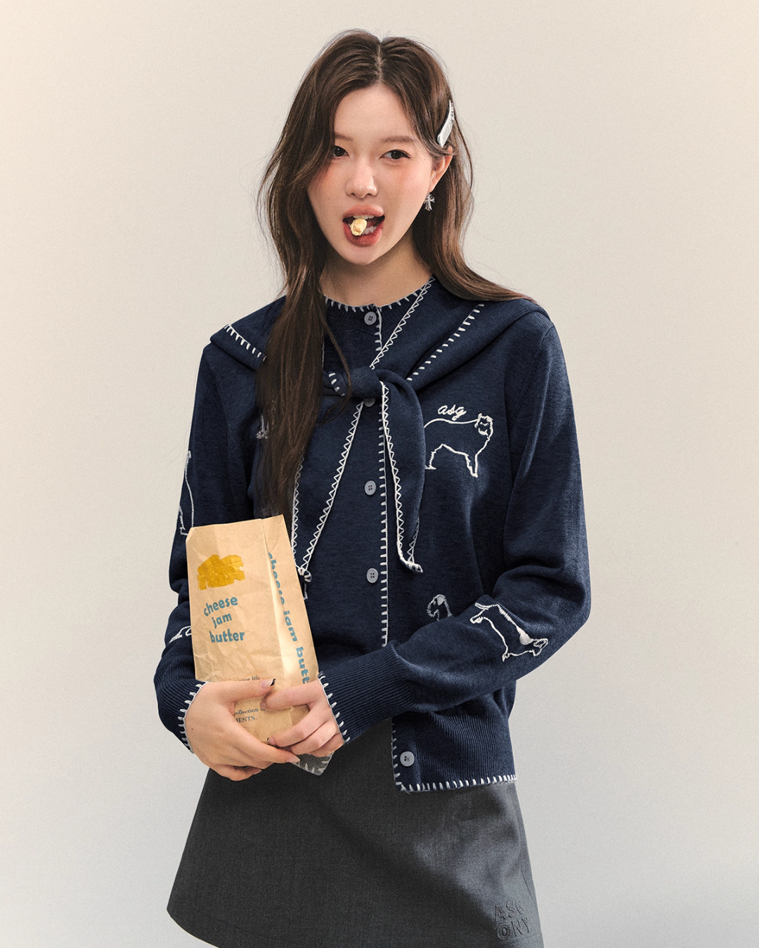 Dog Embroidery Round Neck Knit Cardigan ASG0070