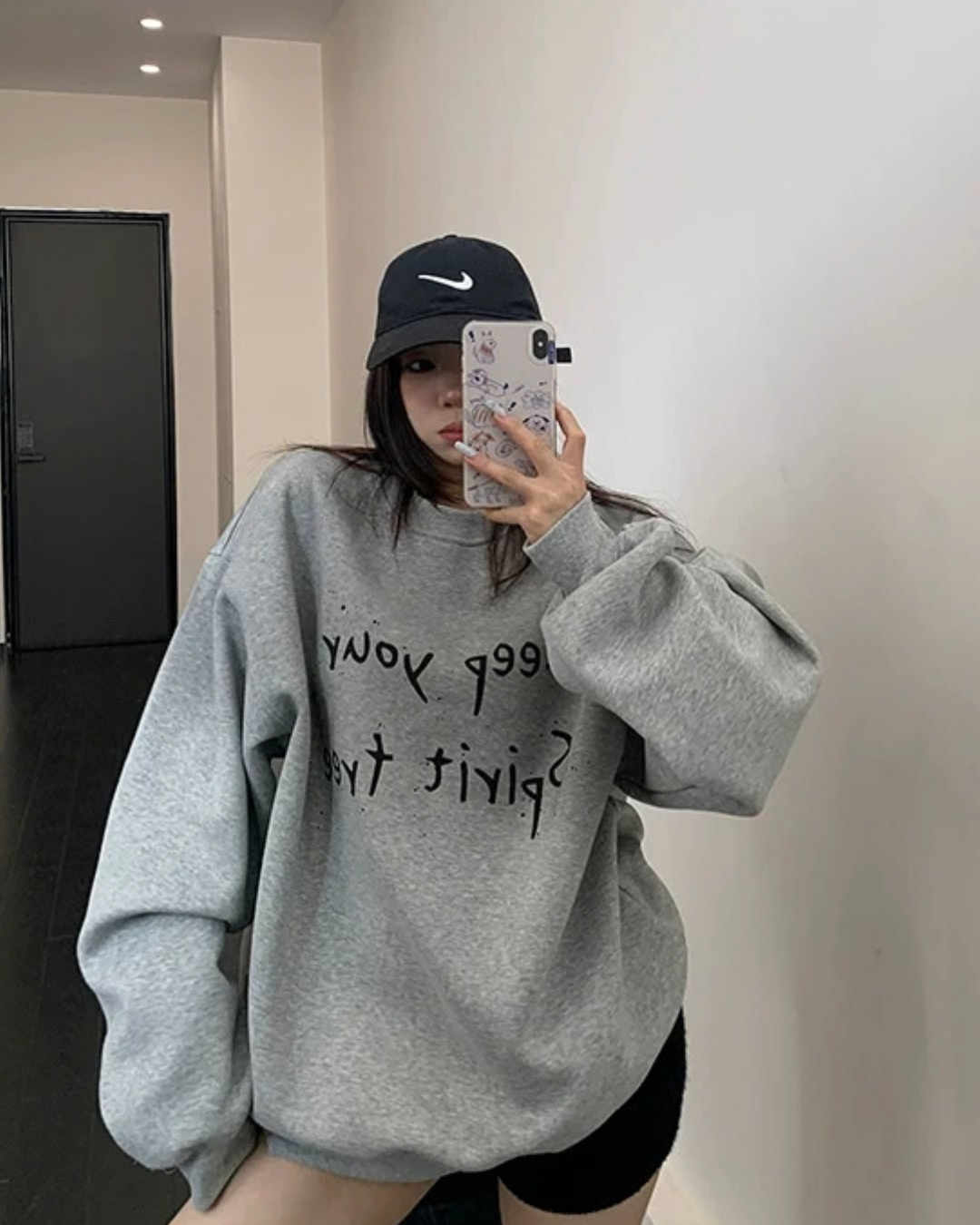 Letter Graphic Sweatshirt YLS1042