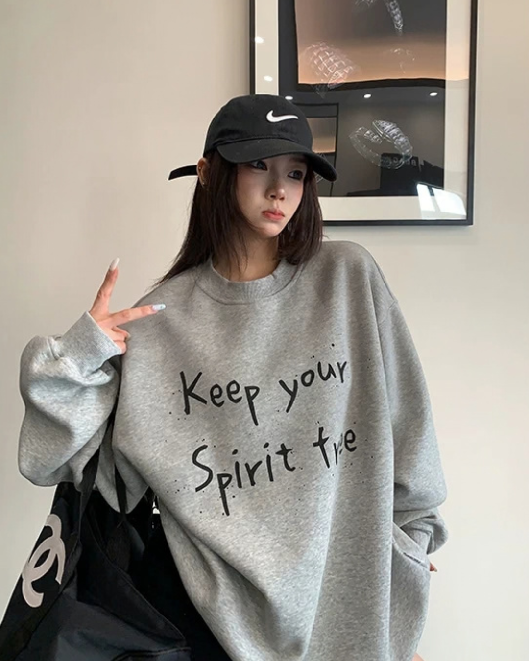 Letter Graphic Sweatshirt YLS1042
