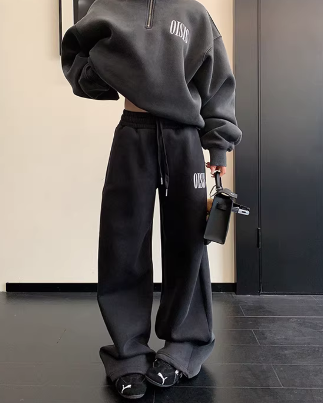 Half-Zip Sweatshirt / Wide Sweatpants YLS1020