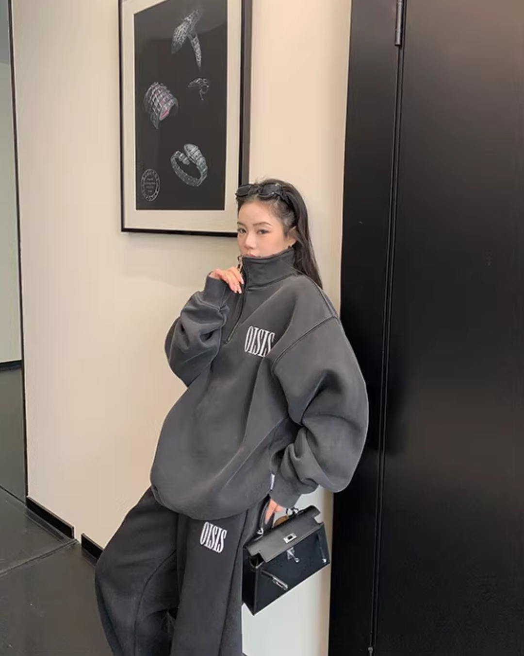 Half-Zip Sweatshirt / Wide Sweatpants YLS1020