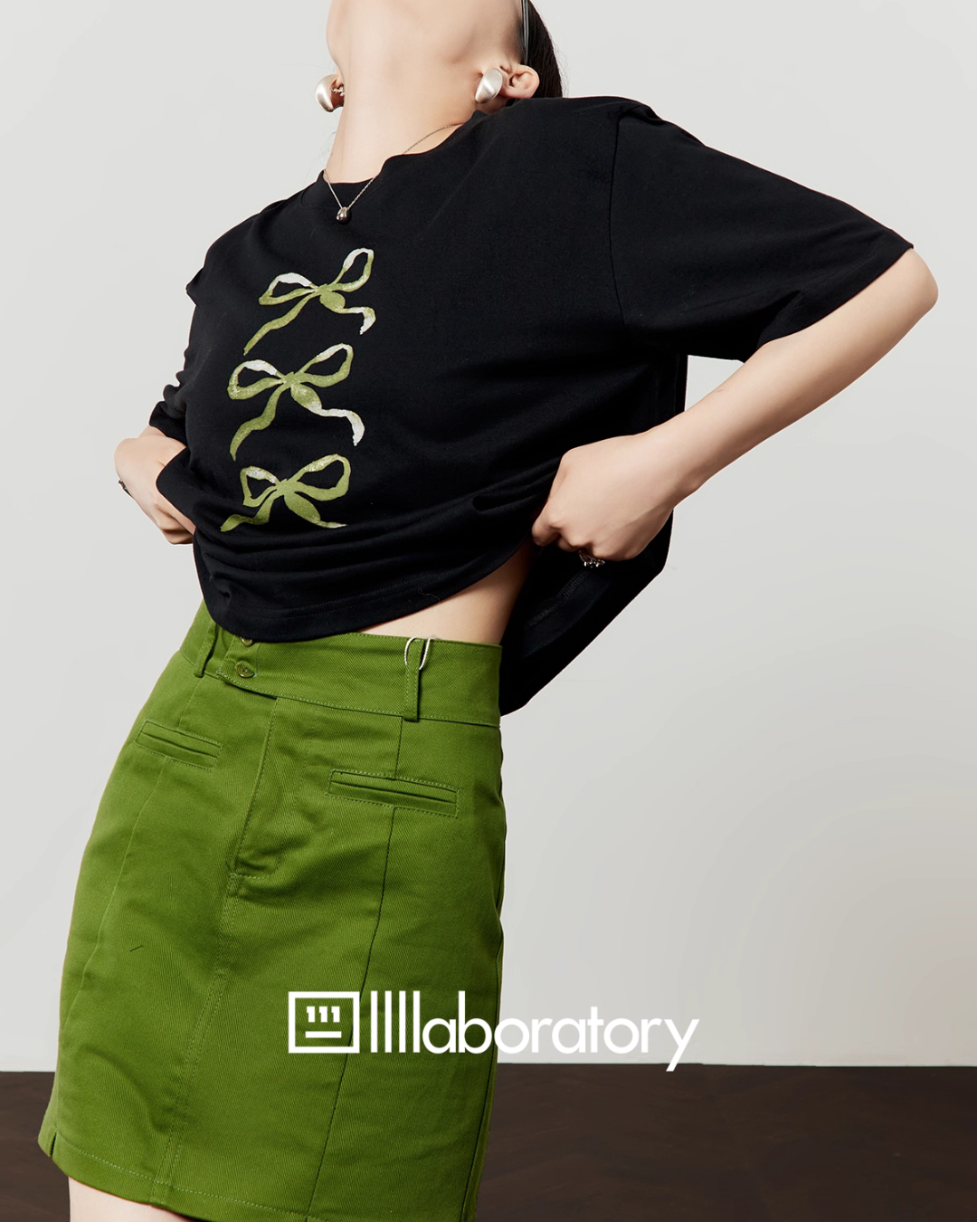 Ribbon Print T-Shirt / A-Line Mini Skirt LLA0486