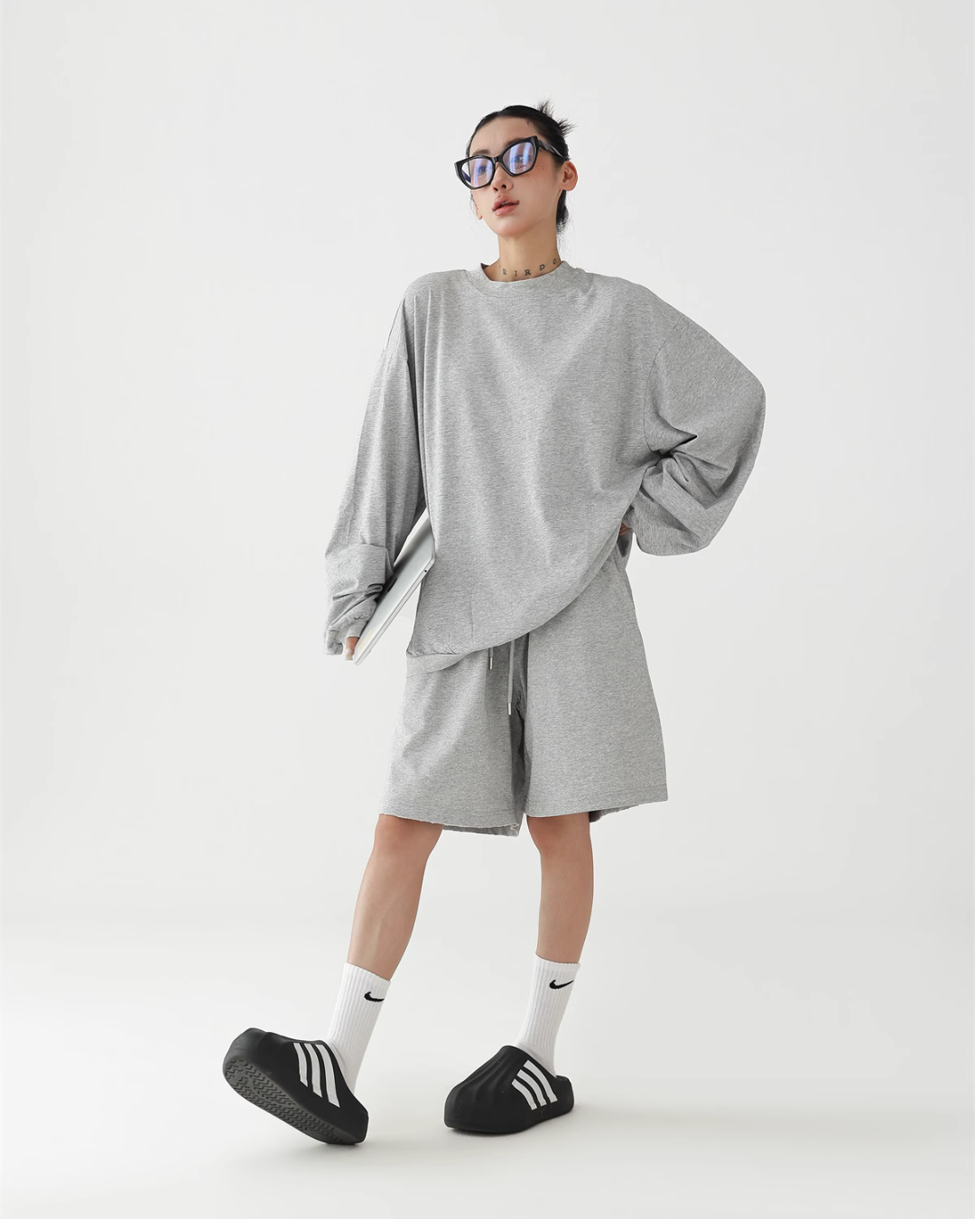 Loose Silhouette Long Sleeve Top / Wide Half Pants ACS0249