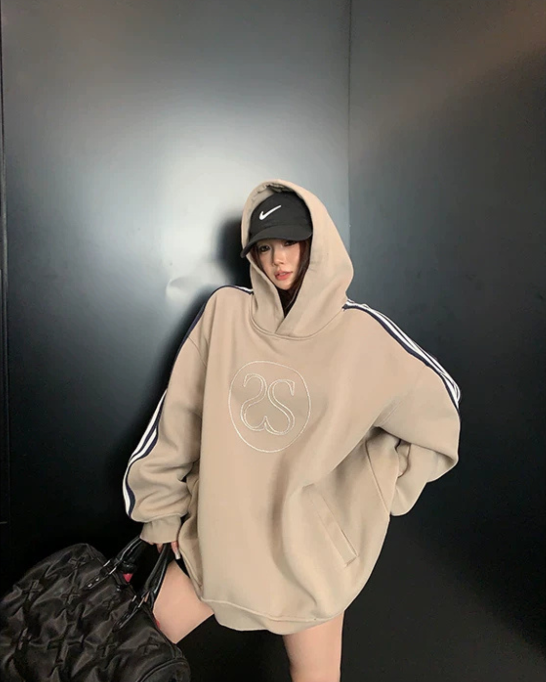 Three Stripes Sweat Hoodie YLS1068