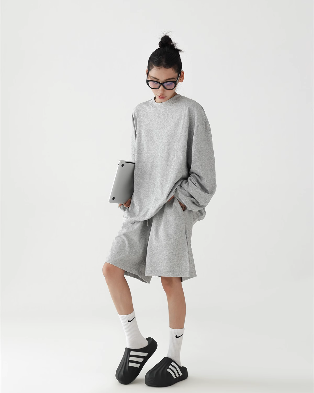 Loose Silhouette Long Sleeve Top / Wide Half Pants ACS0249