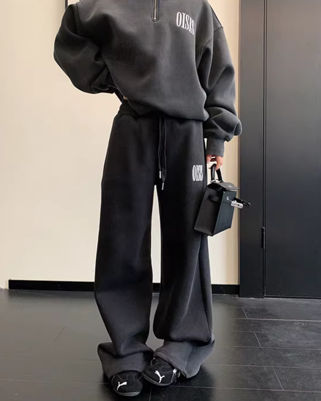 Half-Zip Sweatshirt / Wide Sweatpants YLS1020