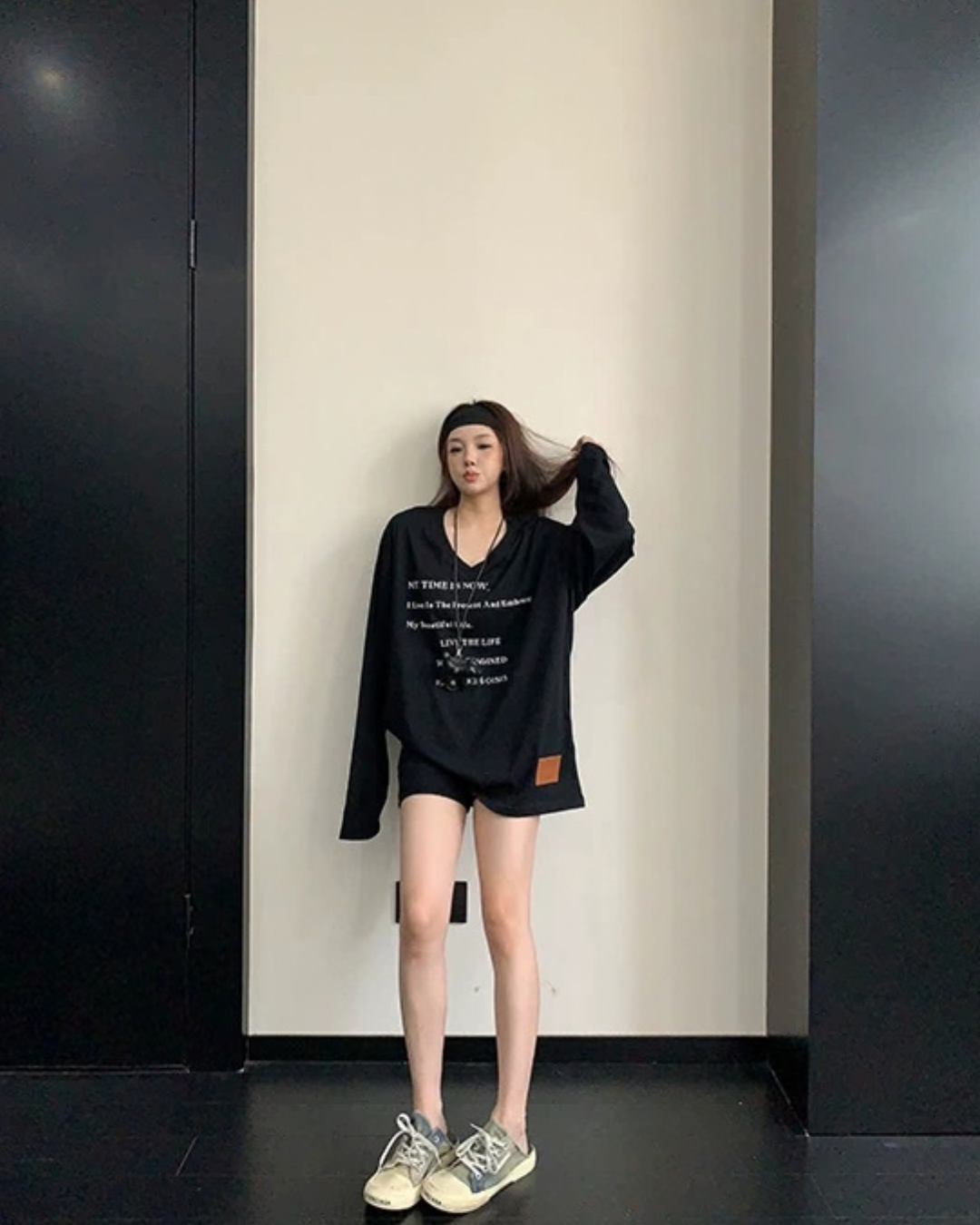 V-Neck Print Long Sleeve T-Shirt  YLS1044