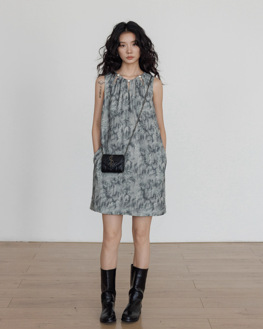 Round Neck Sleeveless Dress VAS0130