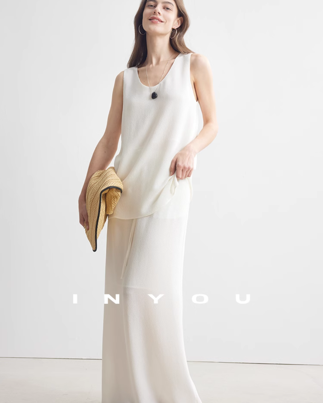 U-Neck Camisole Top / Loose Long Skirt IWY0011