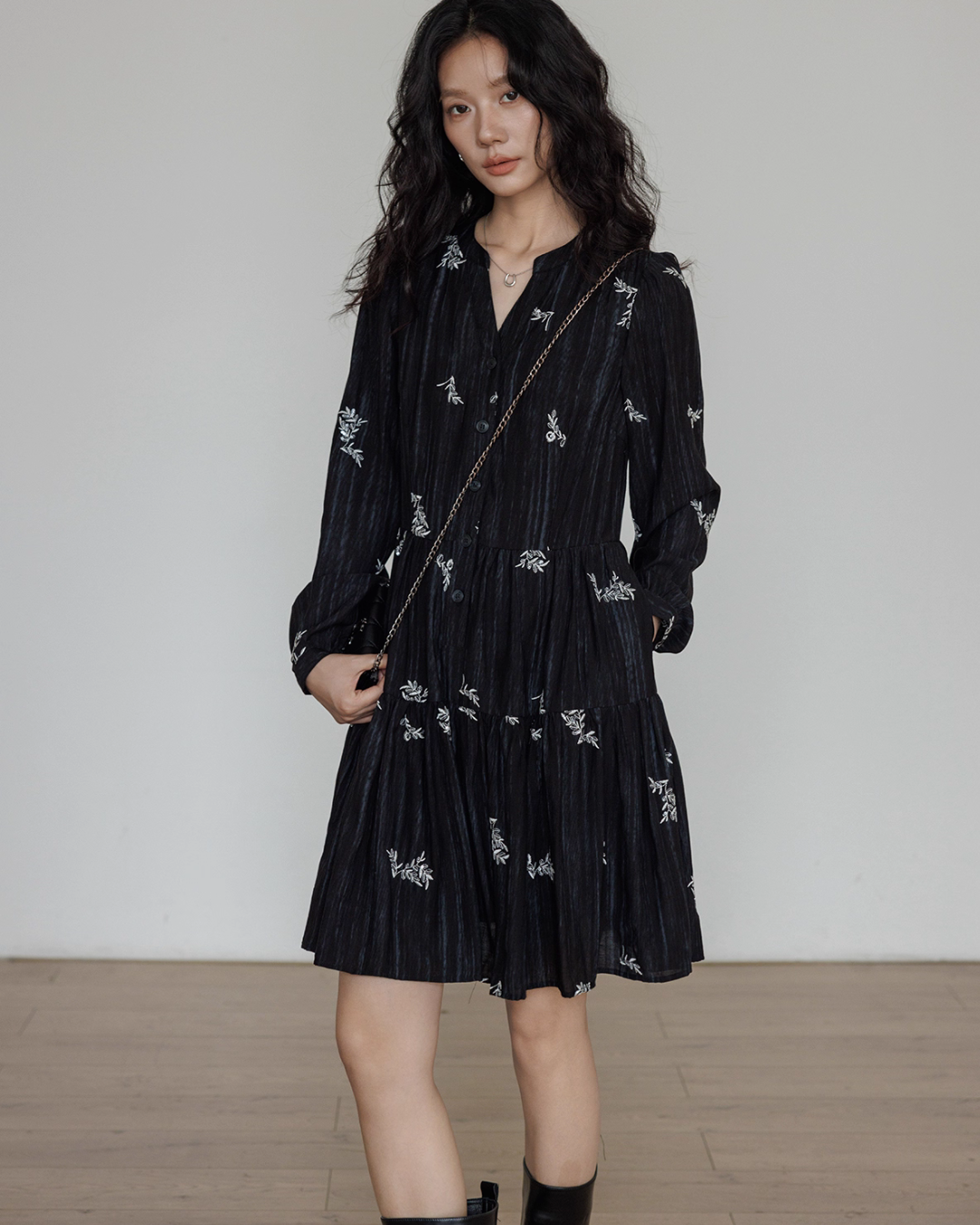 V-Neck Autumn Embroidered Dress VAS0150