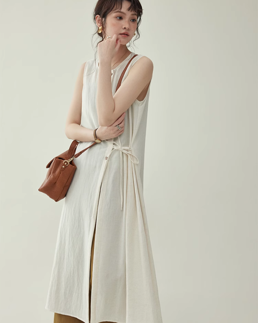 Natural Sleeveless Dress AMU0040