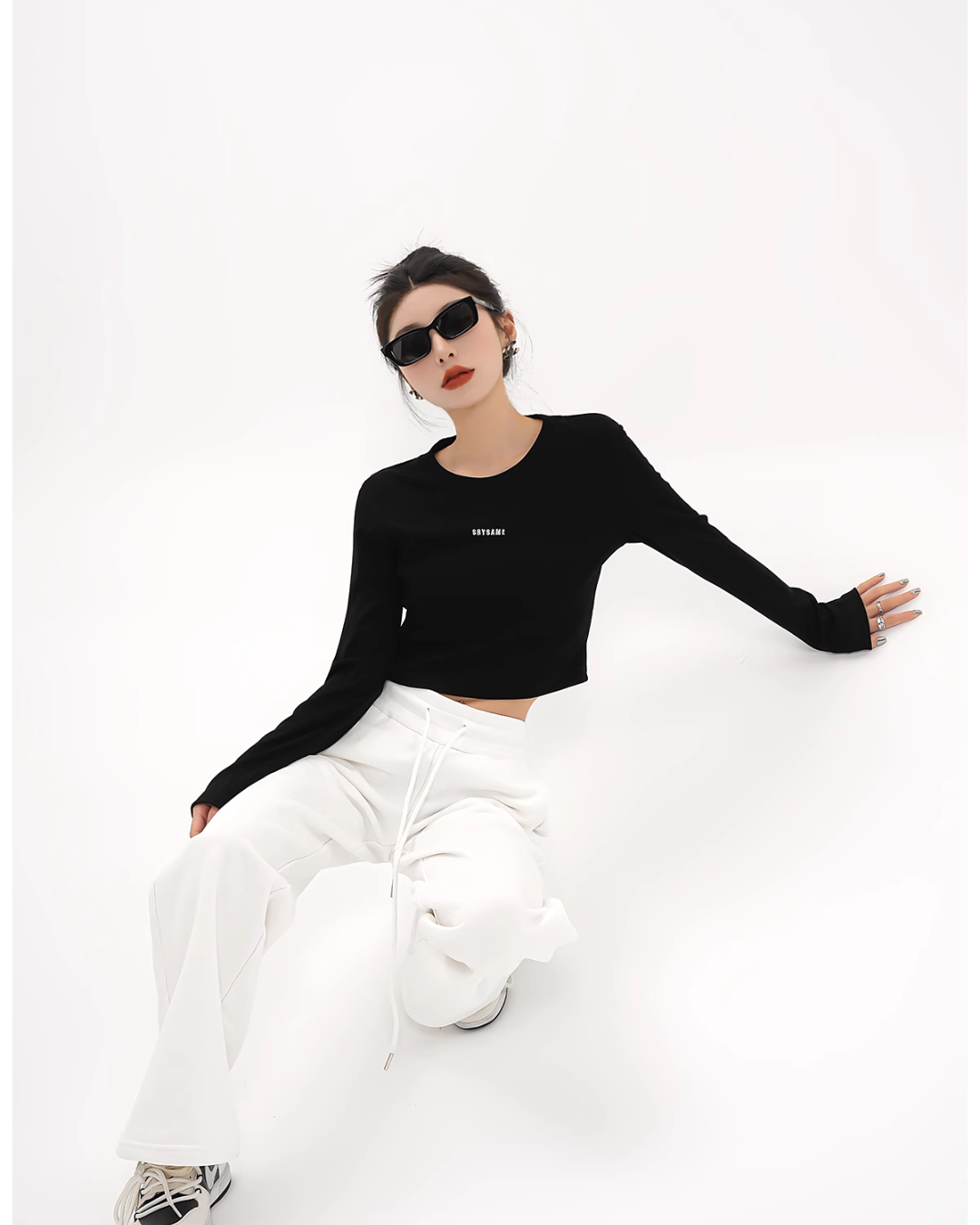 Front Mini Logo Cropped Tops SRS0276