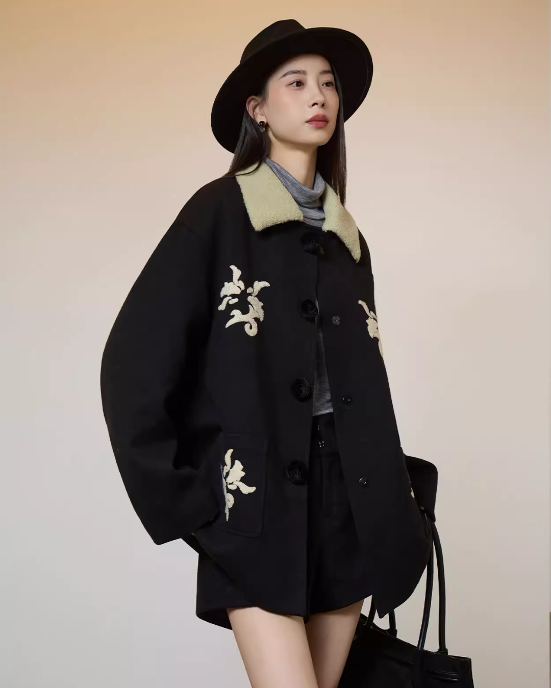 Vintage Embroidered Collar Wool Coat SUY0022